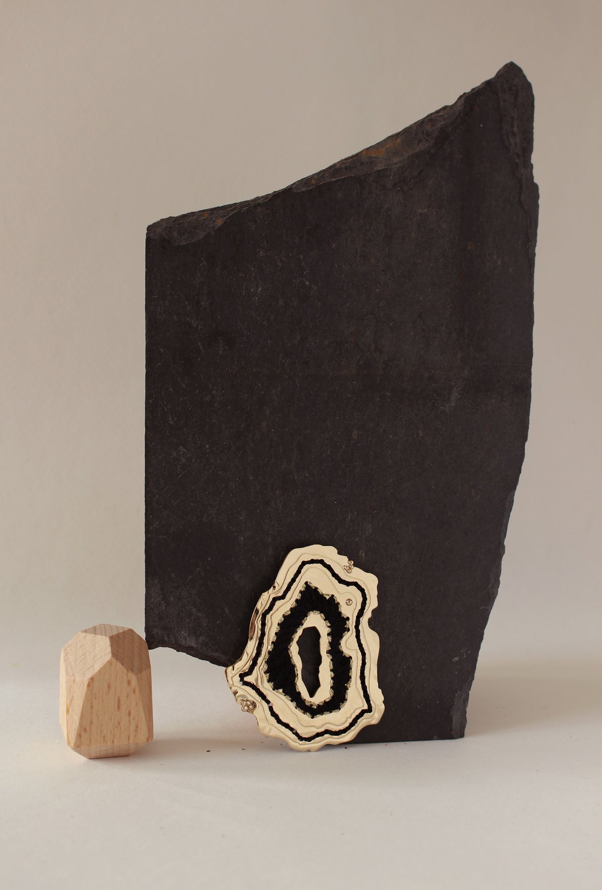 GEODE BRODEE NOIRE - BROCHE XL - BROOCH XL